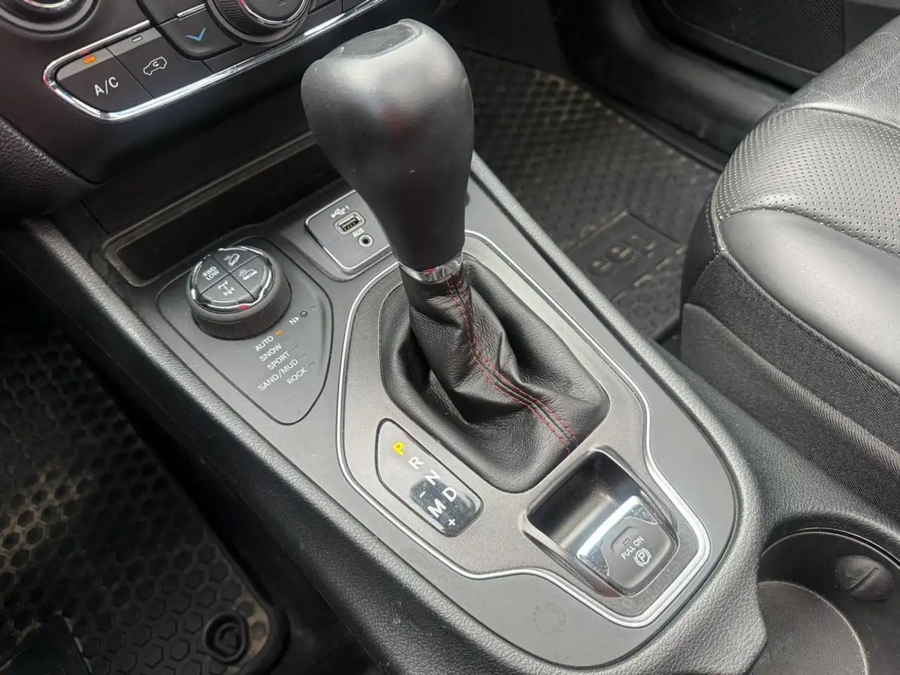 Jeep Cherokee fotografie Jeep Cherokee