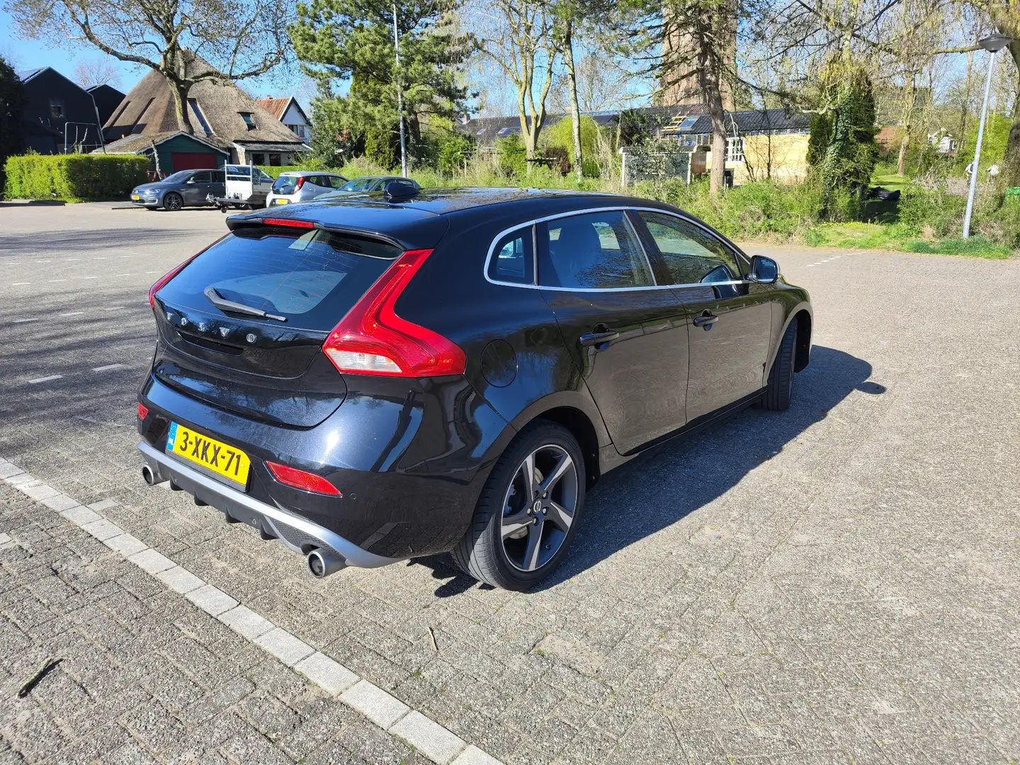 Volvo V40 T3 R Design - 2
