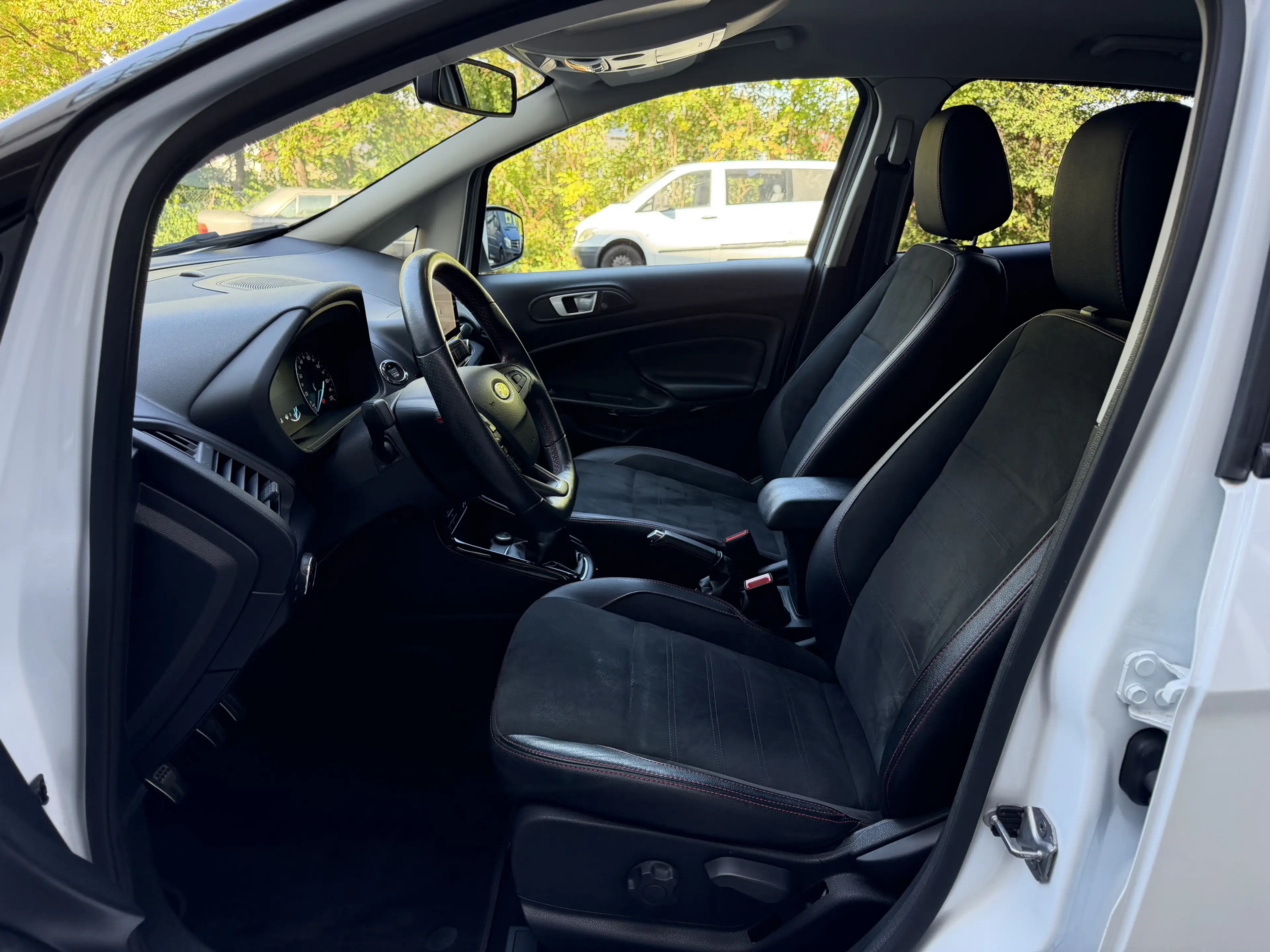 Ford EcoSport ST-Line Bang&Olufsen Kamera Sitzheizung — photo 13
