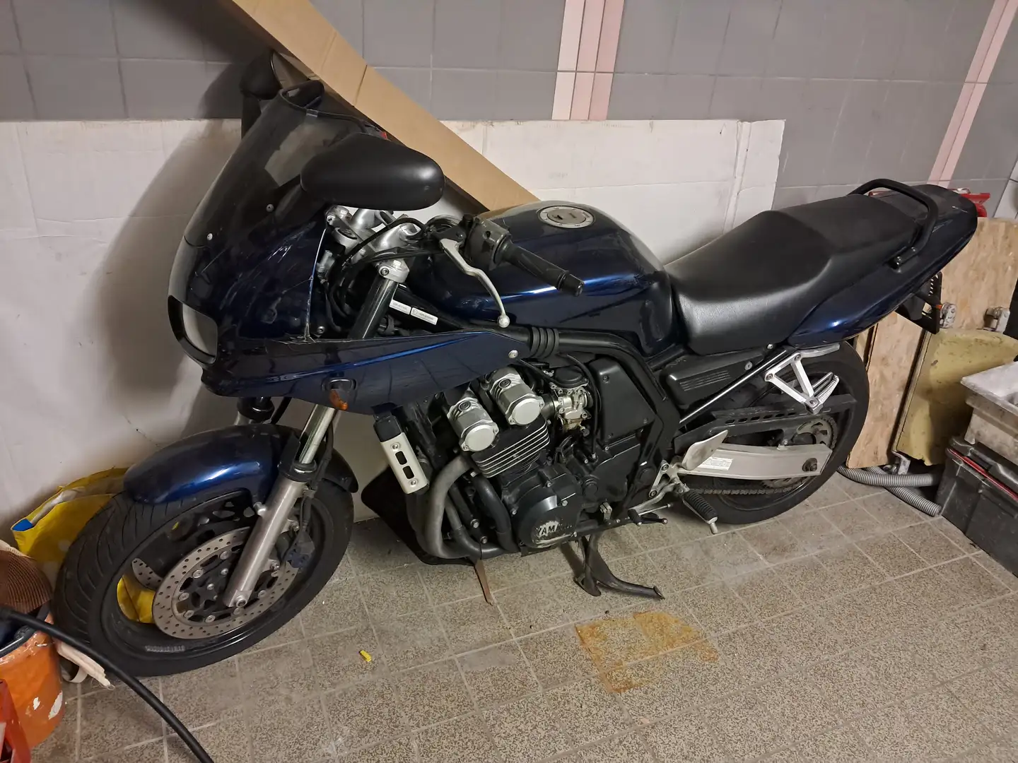 Yamaha FZS 600 Niebieski - 1