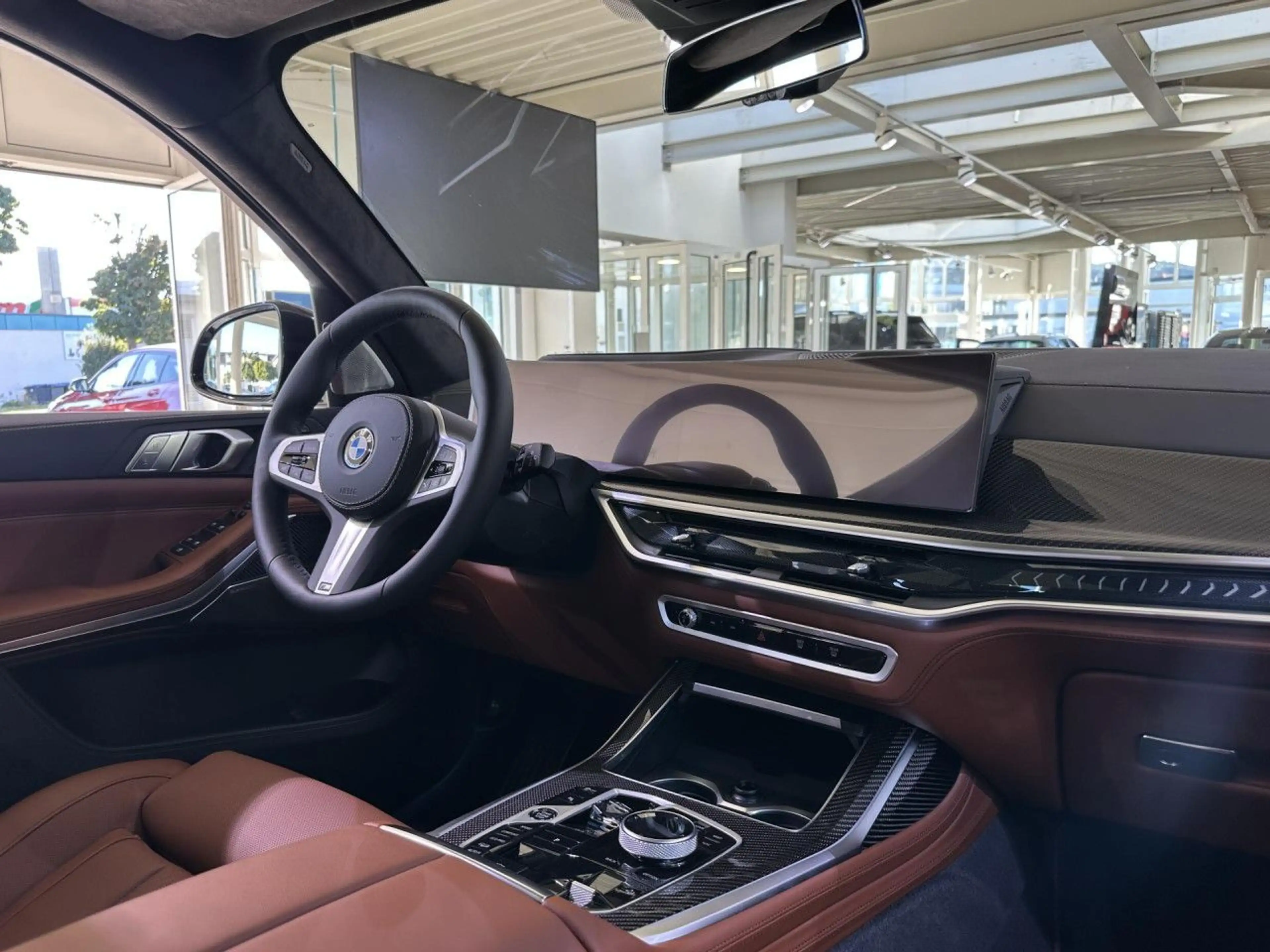 BMW X7 x40d M Sport Pro Kristall Bowers Massage 23" — photo 14