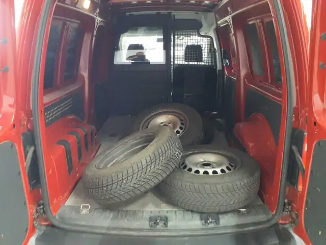 Volkswagen Caddy view 15