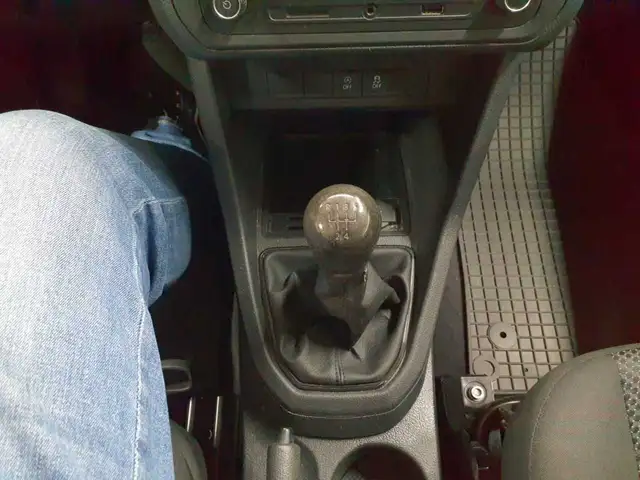 Volkswagen Caddy view 10