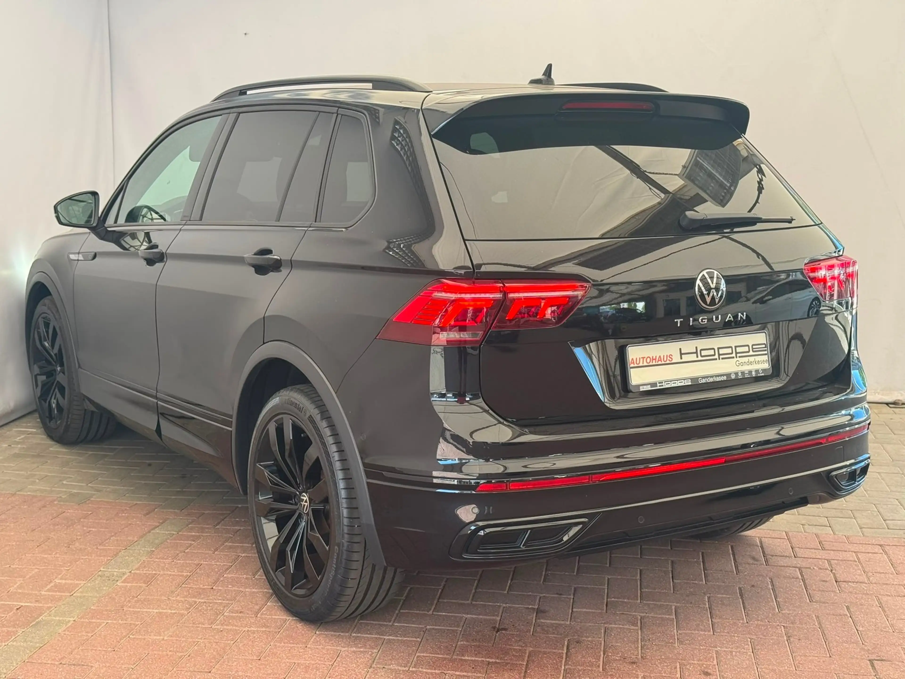 Volkswagen Tiguan R-Line 2.0TDI DSG+360°KAMERA+MATRIX+ACC+20 — photo 23
