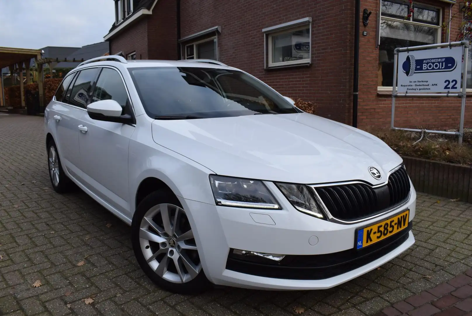 Skoda Octavia Combi TSI 116 PK Greentech Business Edition Plus/C Wit - 2
