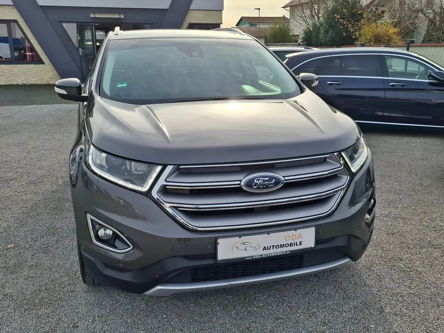 Ford Edge Titanium 4x4=NAVI=LED=4xSHZ=KAMERA=AHK=ACC Gri - 2