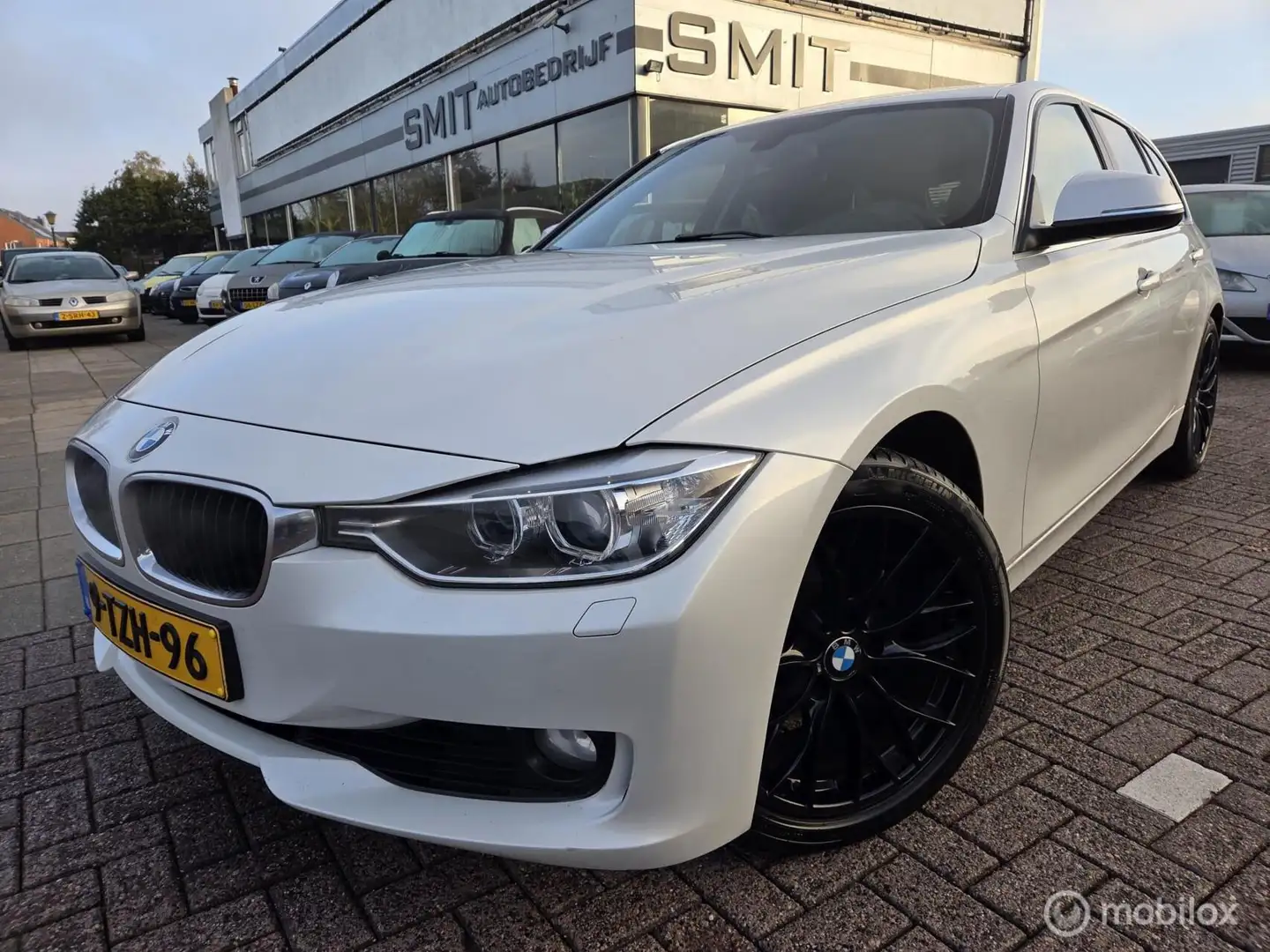 BMW 320 3-serie Touring 320i Exec. Sport Aut/Leder/NLAuto/ Weiß - 1