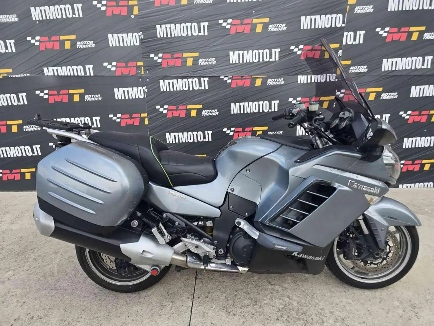 Kawasaki GTR 1400 . Grigio - 1