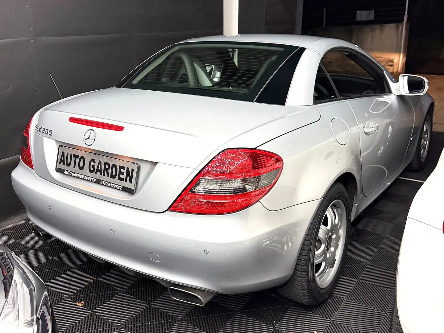 Mercedes-Benz SLK 200 SLK 200 Kompressor, TÜV 07/27, Inspektion Neu Grau - 2