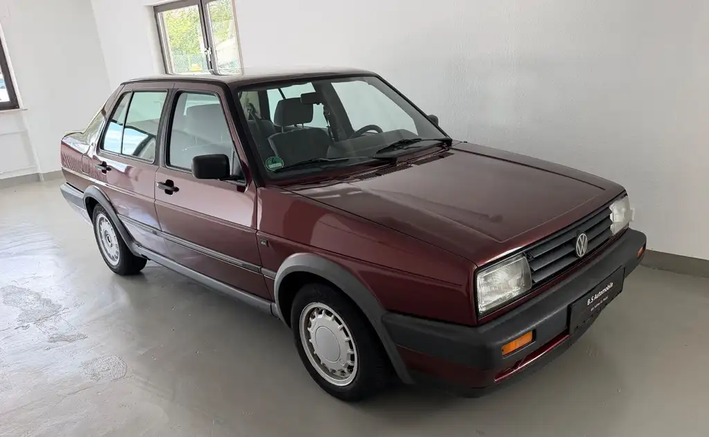 Volkswagen Jetta 1991 из Европы — купить под ключ