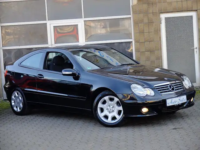 Mercedes-Benz C 180 Sportcoupe- Scheckheft - Klima - PDC - SHZ