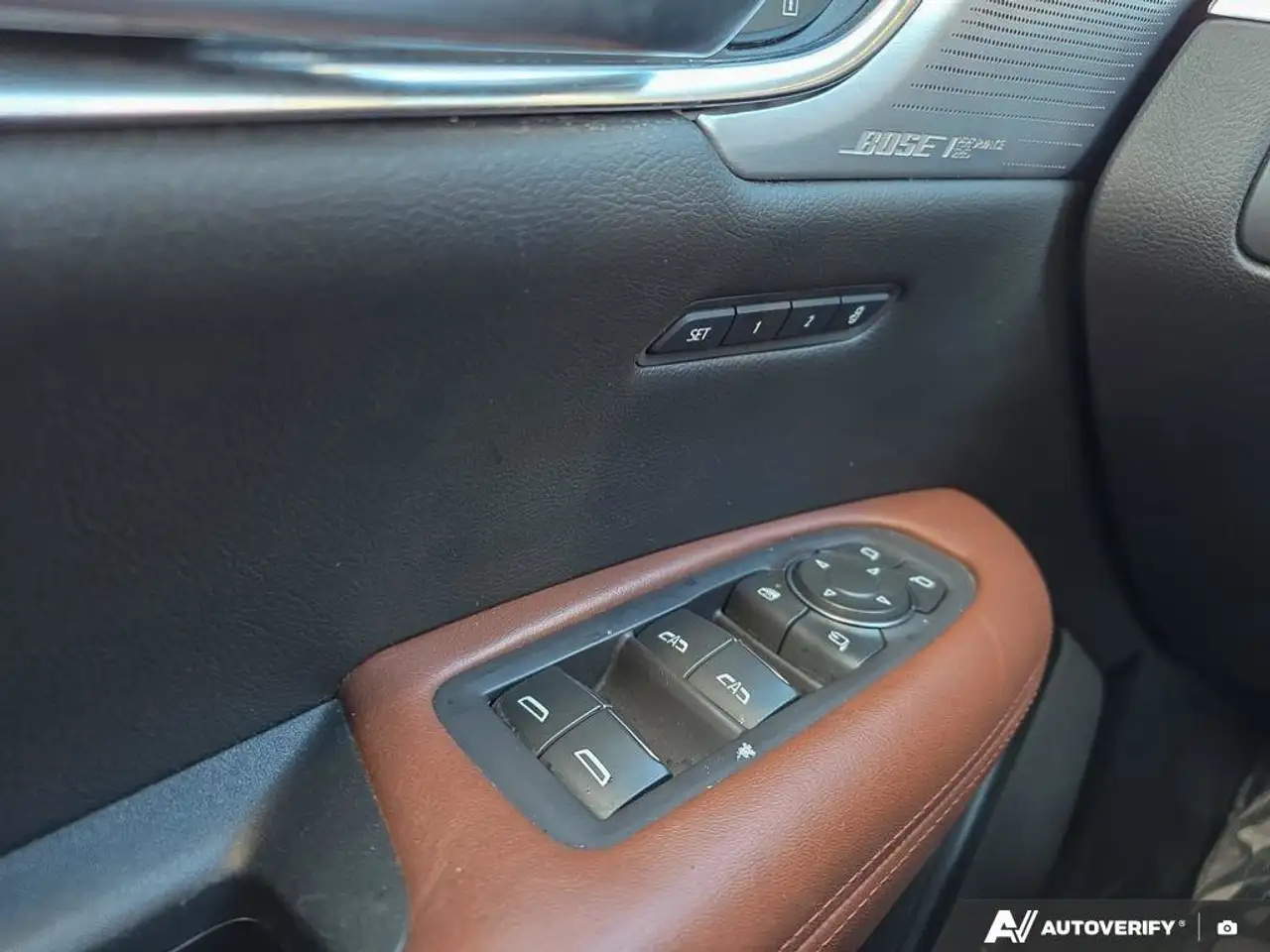 Cadillac XT5 снимка Cadillac XT5