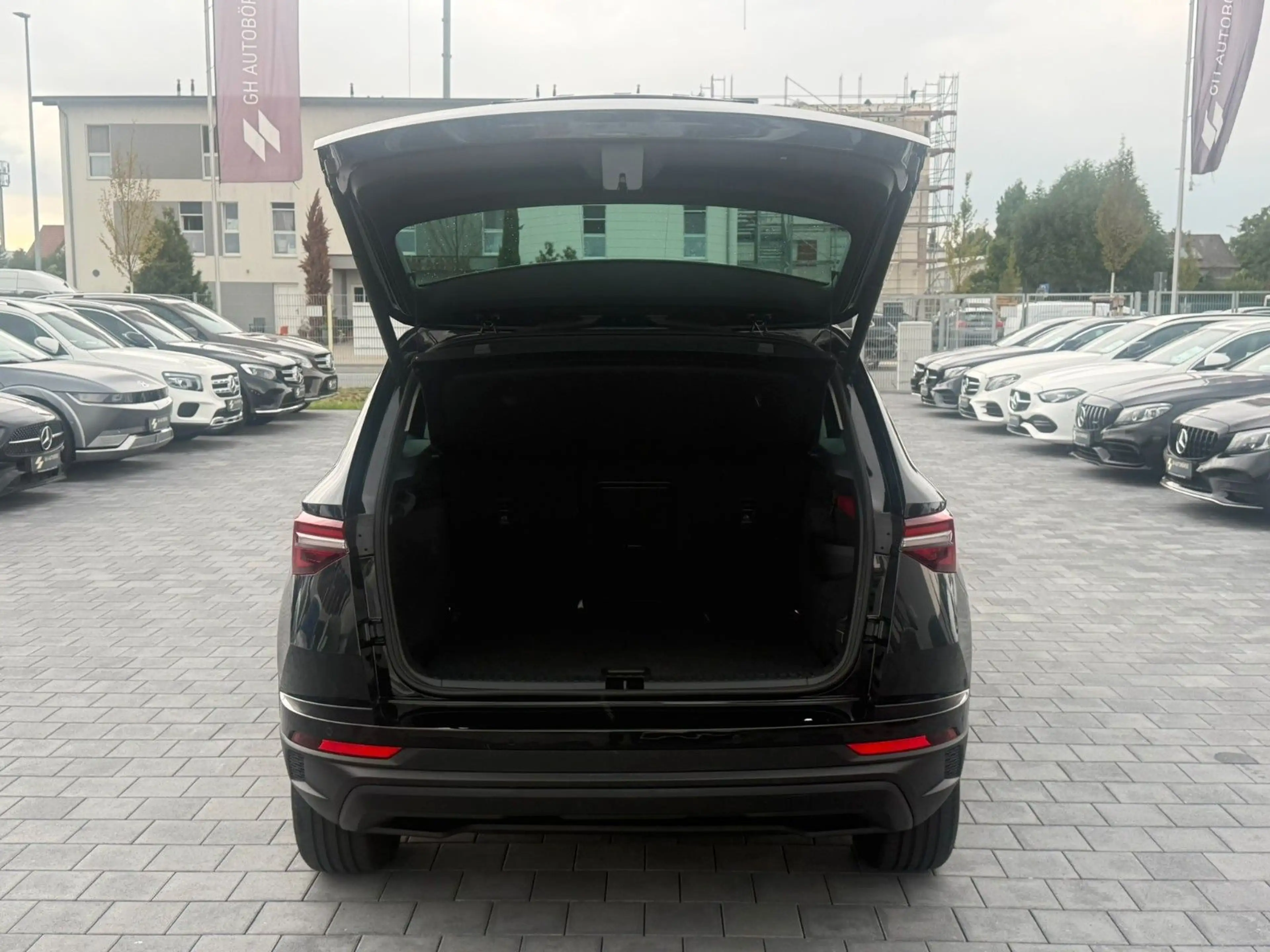Skoda Karoq Tour*VIRTUAL*LED*ACC*R-KAM*AHK*SPUR-ASSIST — photo 7