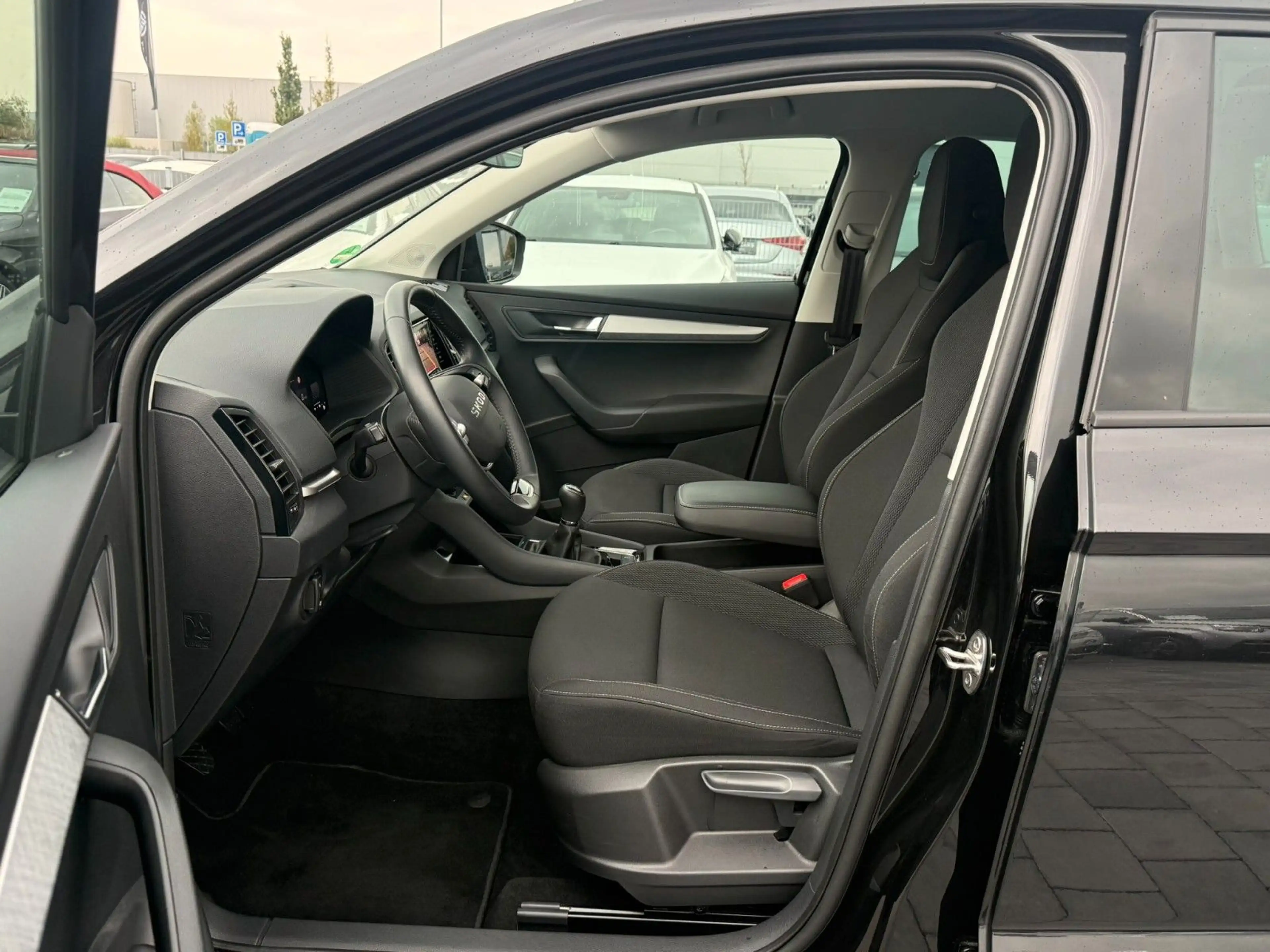 Skoda Karoq Tour*VIRTUAL*LED*ACC*R-KAM*AHK*SPUR-ASSIST — photo 10