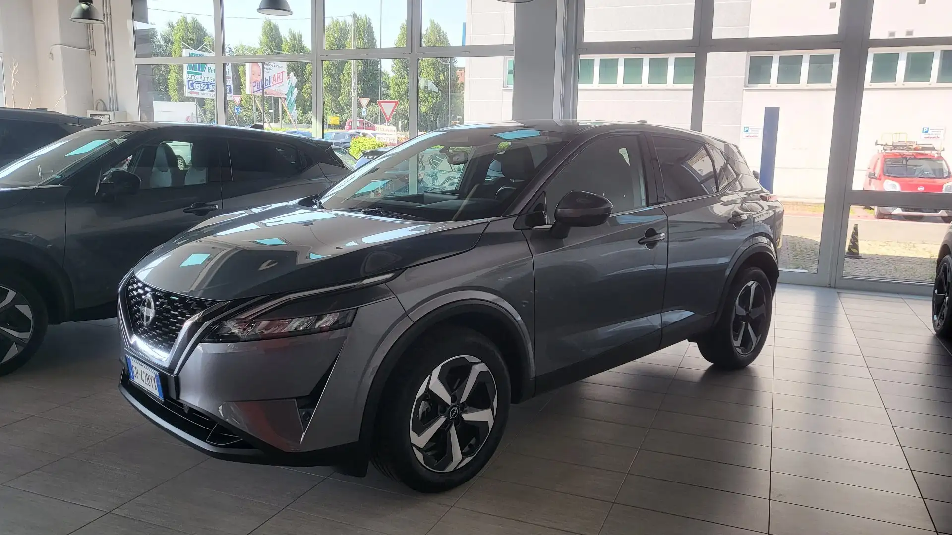 Nissan Qashqai 1.3 mhev N-Connecta 2wd 140cv Bianco - 1