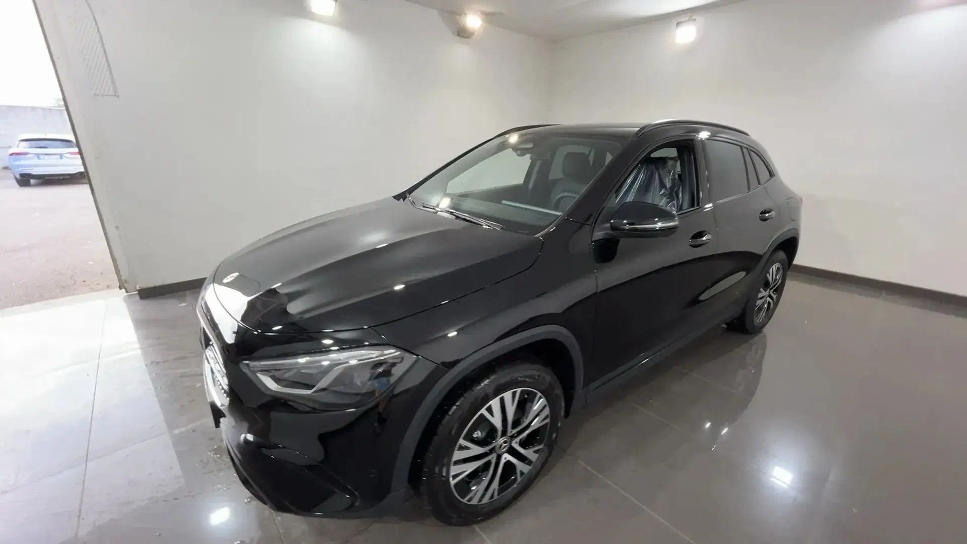 Mercedes-Benz GLA 200 GLA 200 d Advanced auto KM0 Nero - 2