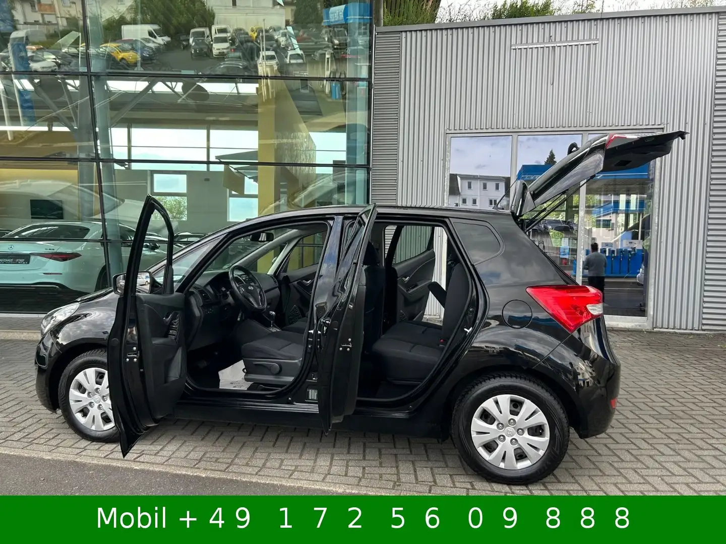 Hyundai iX20 Comfort Automatik Klimaa. M+S Sitzh. 1.Hd Schwarz - 1