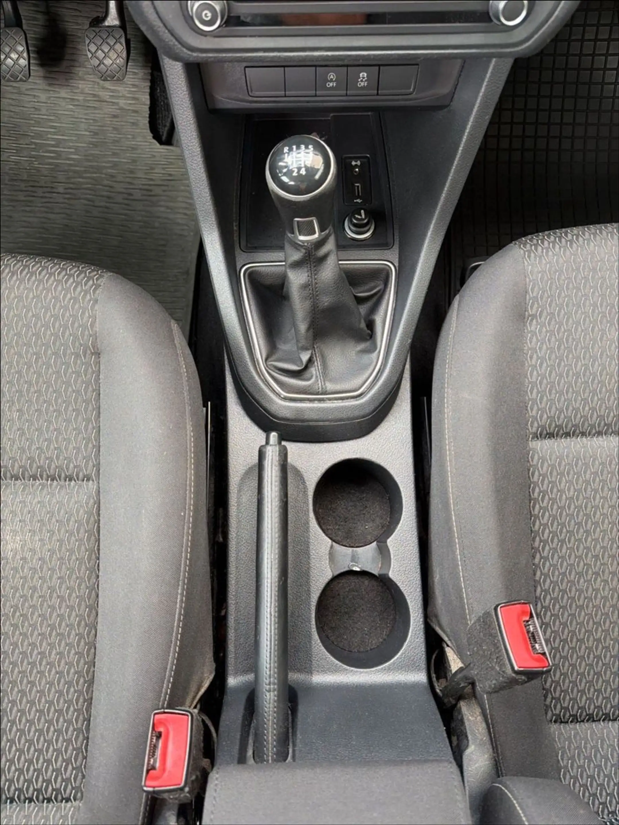 Volkswagen Caddy Maxi 7-SITZER/KLIMA/NAVI — photo 15