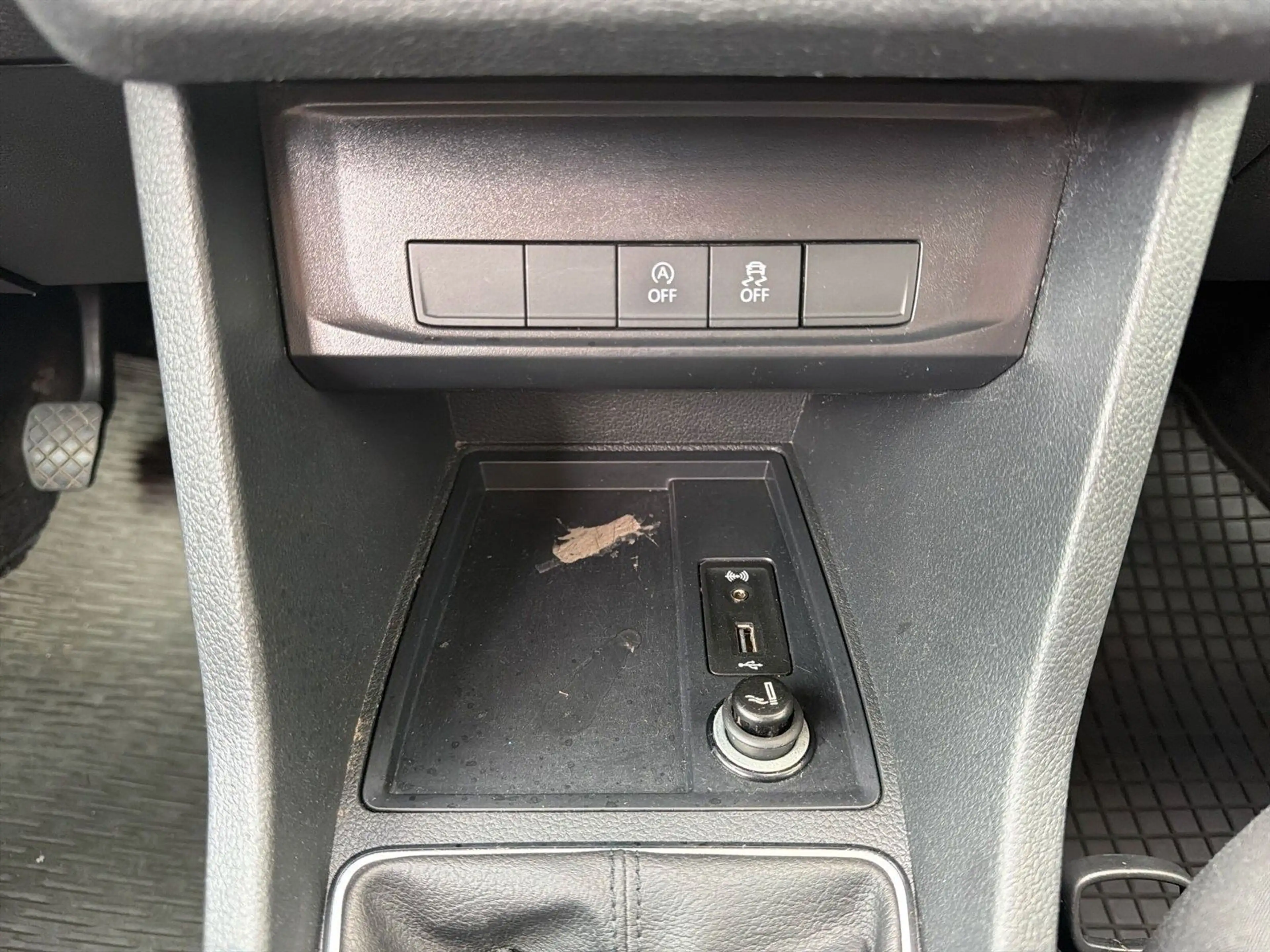 Volkswagen Caddy Maxi 7-SITZER/KLIMA/NAVI — photo 14