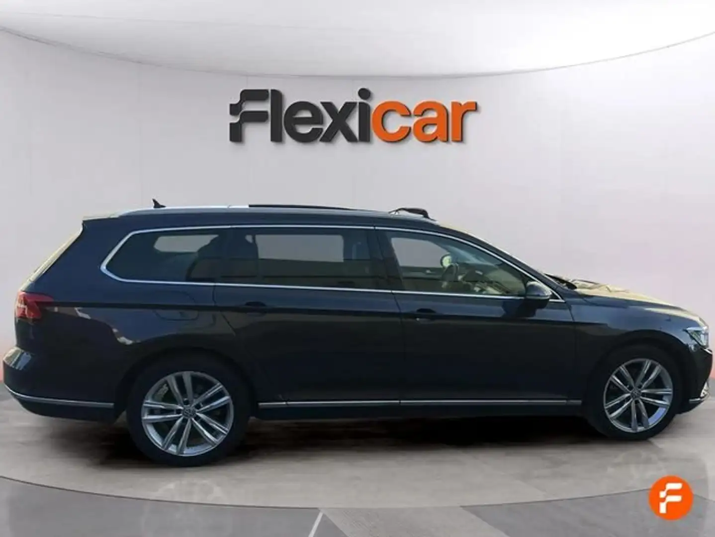 Volkswagen Passat Variant 2.0TDI Sport 110kW Negro - 2