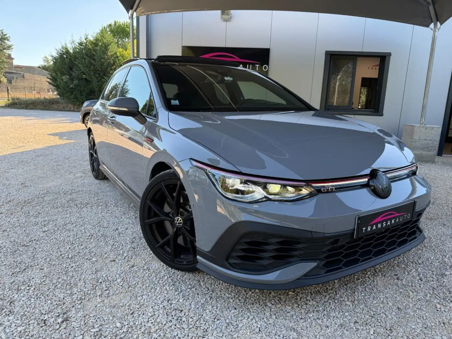 Volkswagen Golf VIII 2.0 300ch GTI ClubSport / DCC et Mode Nurburgring / HUD/ Garantie VW Jusqu'en Fevrier 2026 Bianco - 1
