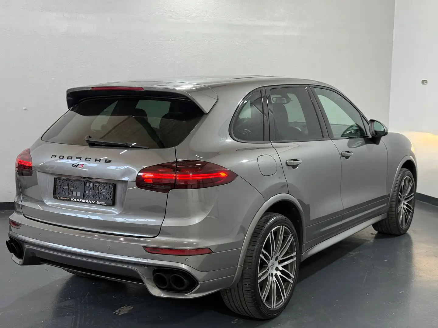 Porsche Cayenne Diesel *SPORT DESIGN* *FINANZIERUNG MÖGLICH* Grau - 1