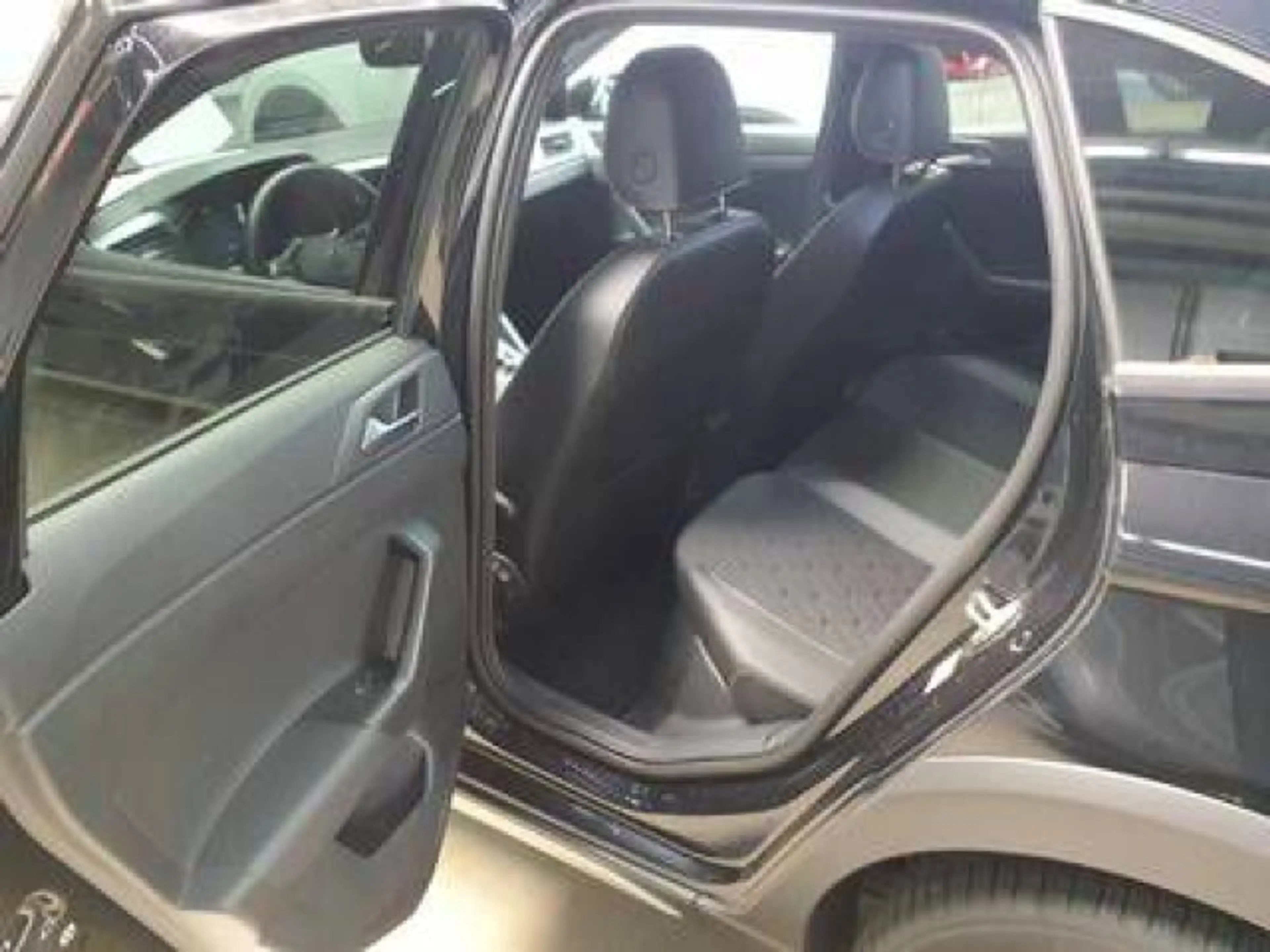 Volkswagen Taigo 1.0 TSI DSG Energy Navi LED Kamera — photo 5