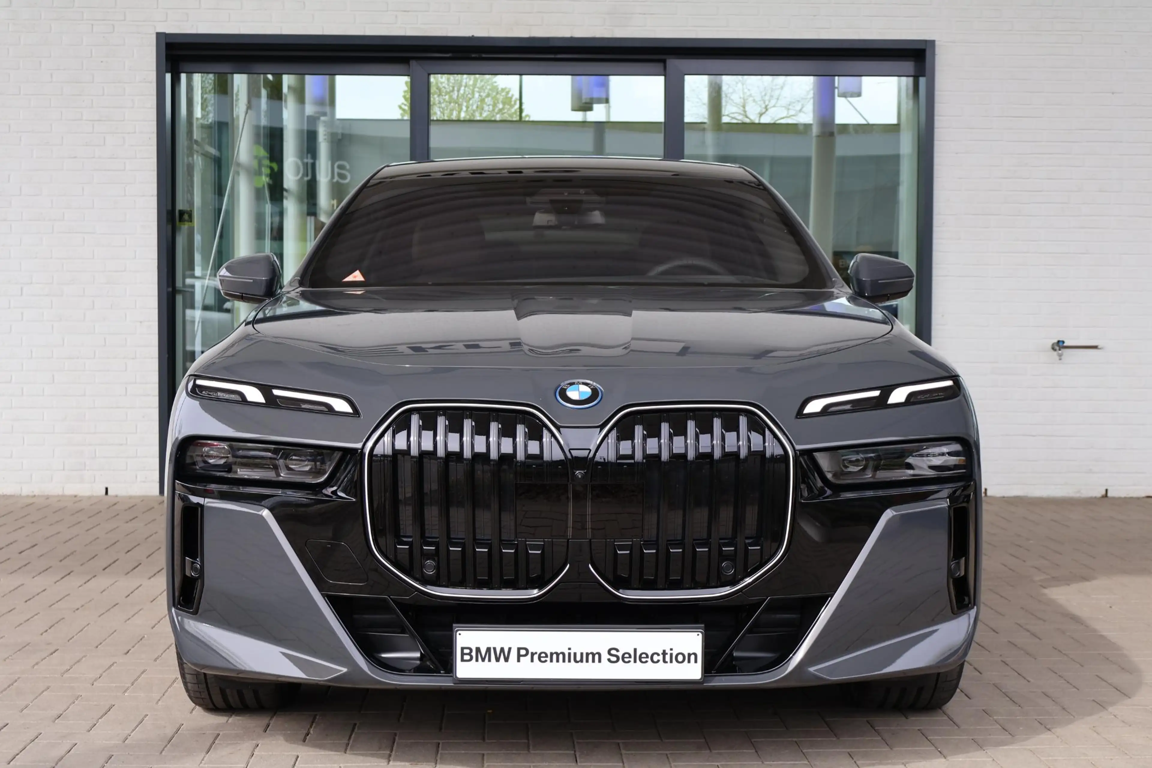 BMW i7 eDrive50 High Executive | Connoisseur Pack | M Spo — photo 3