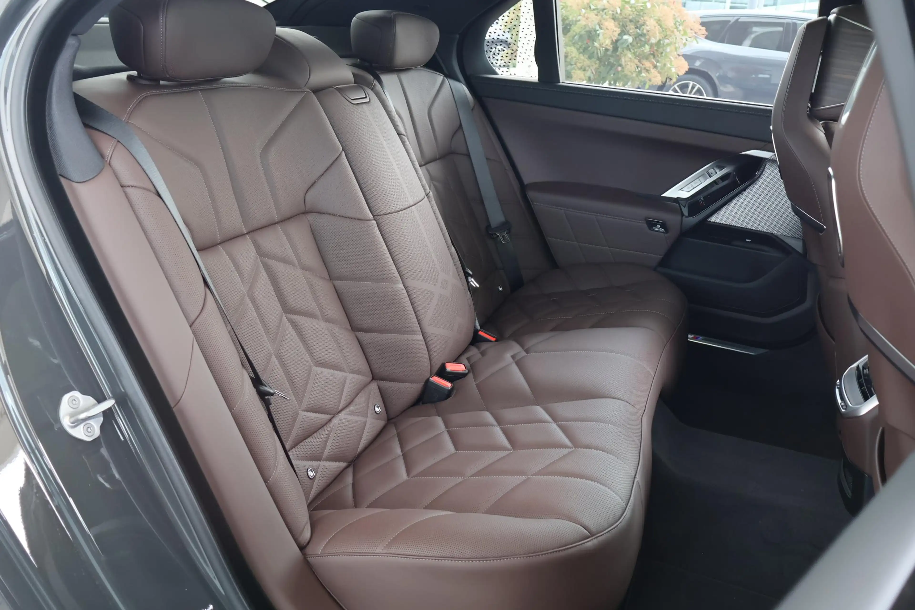 BMW i7 eDrive50 High Executive | Connoisseur Pack | M Spo — photo 10
