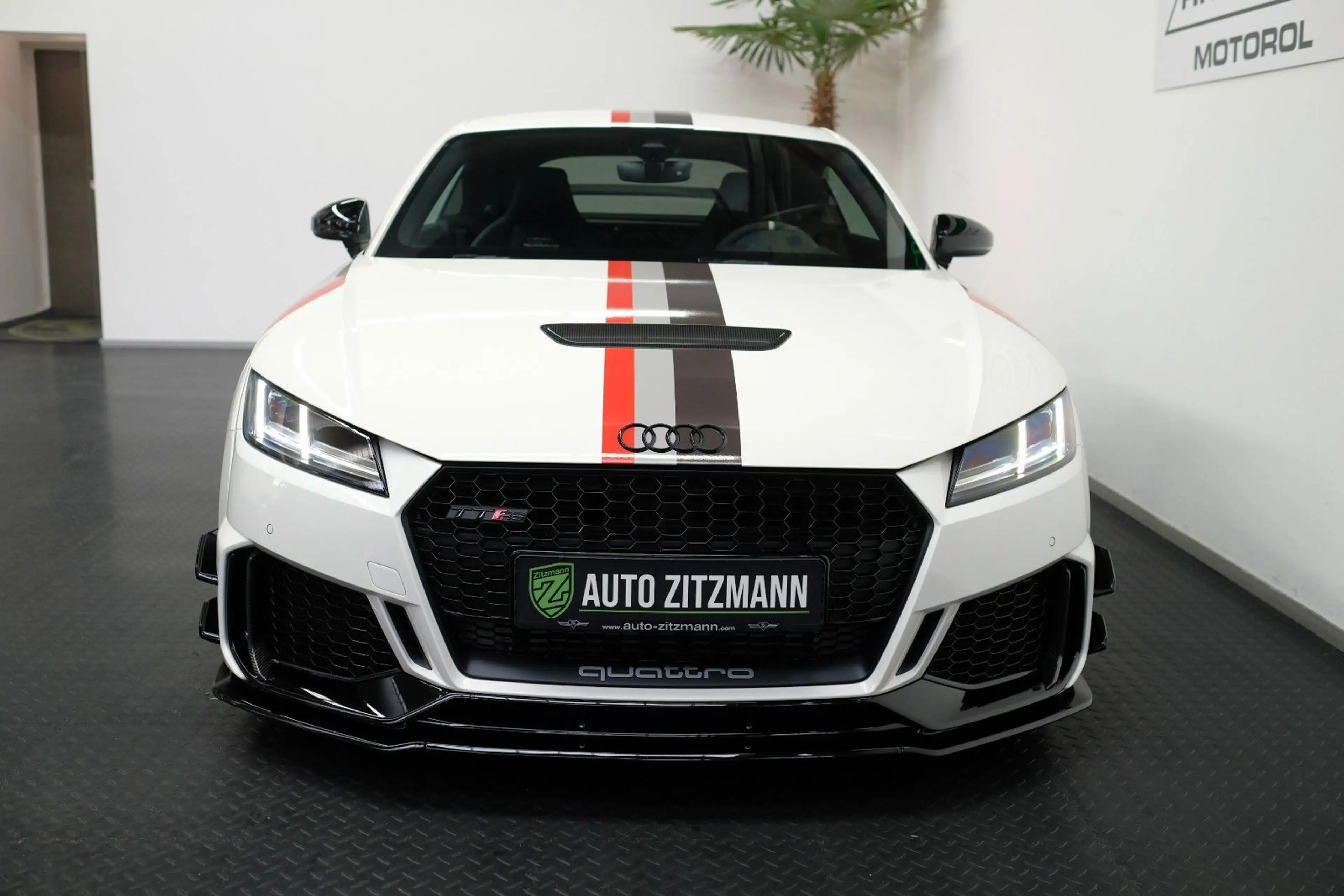 Audi TT RS Coupe quattro/40-JAHRE QUATTRO/Nr5/40 — photo 2