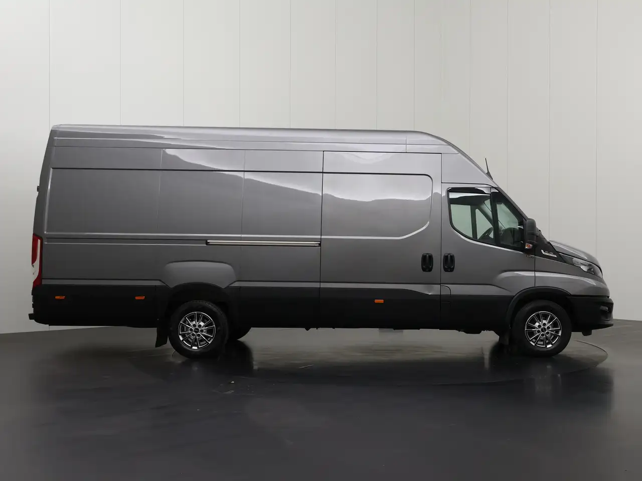 Iveco Daily 2024 — фото 13