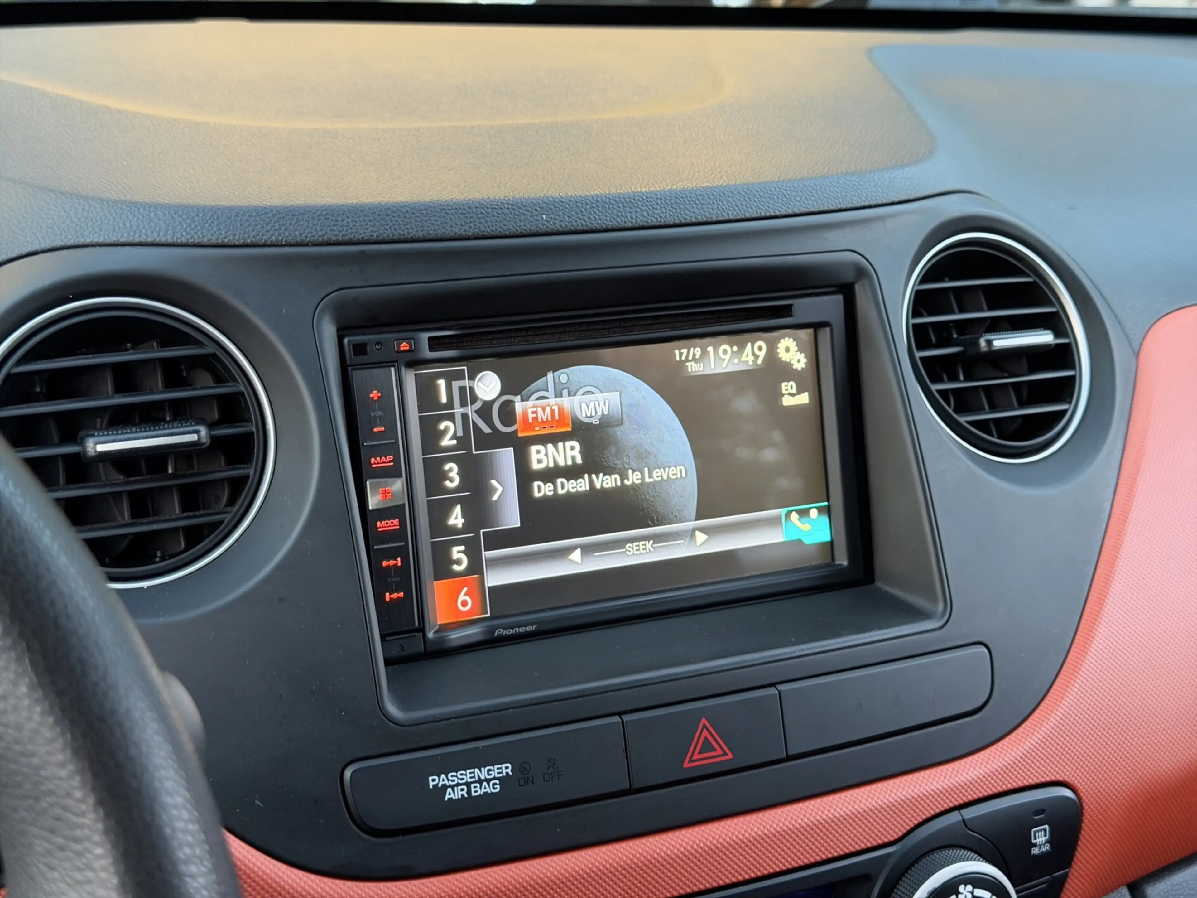 Hyundai i10 1.0i i-Motion Comfort Clima|Cruise|Bluetooth|NAP — photo 16