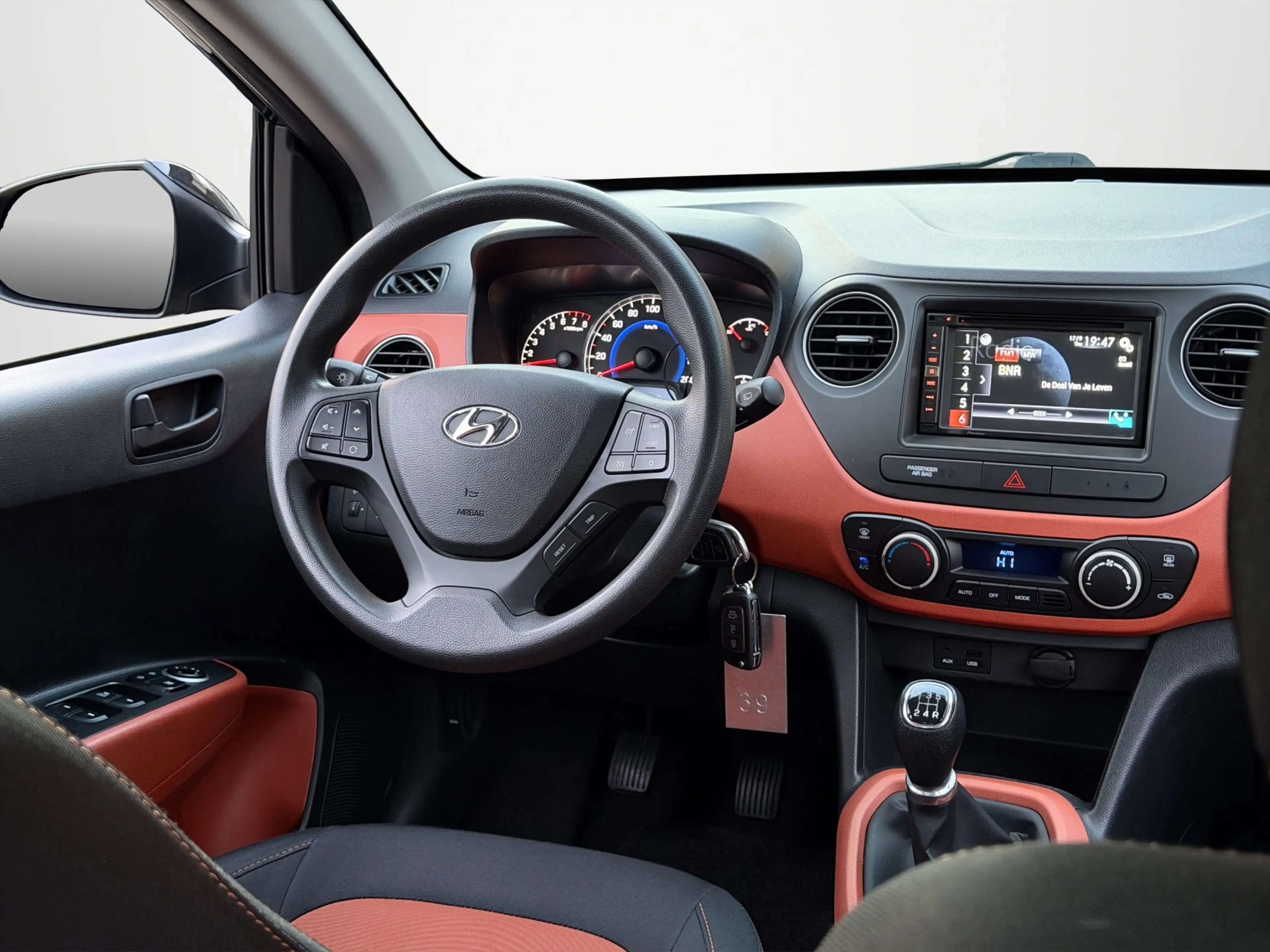 Hyundai i10 1.0i i-Motion Comfort Clima|Cruise|Bluetooth|NAP — photo 3
