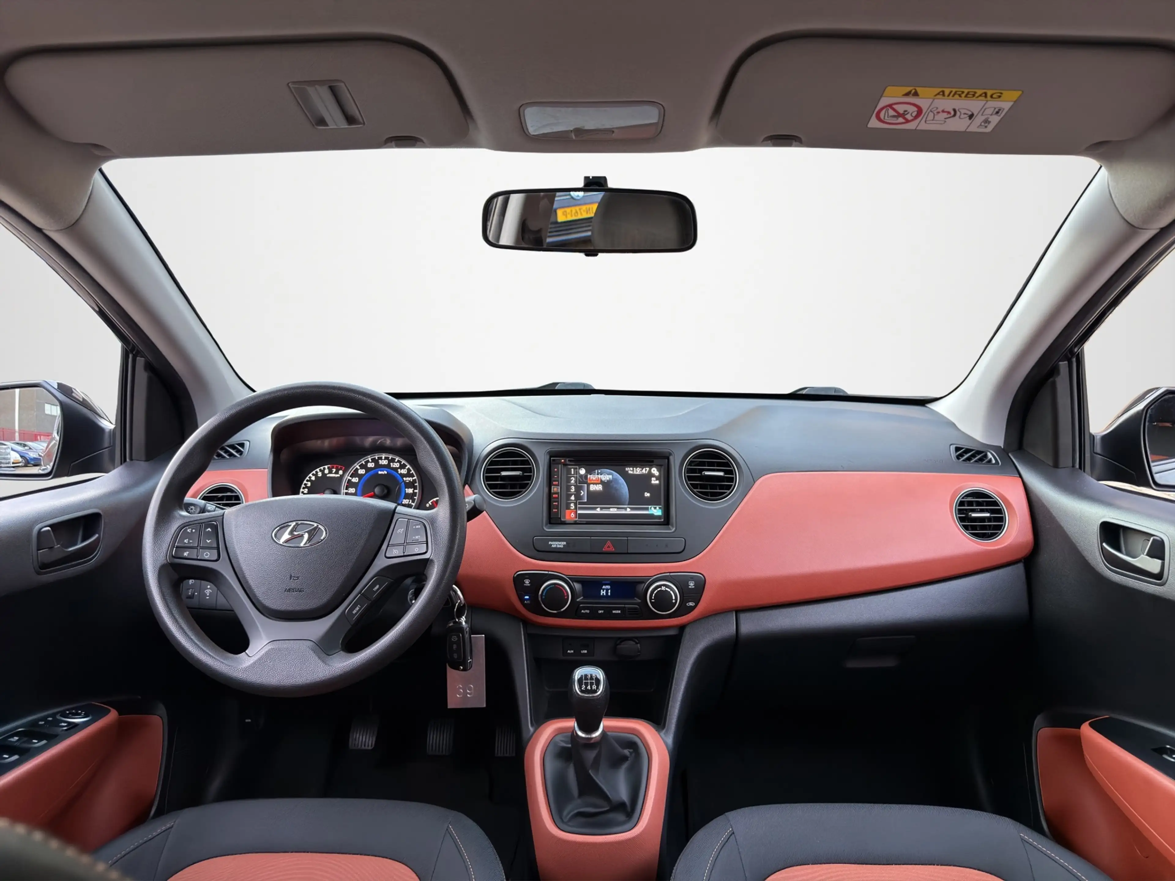 Hyundai i10 1.0i i-Motion Comfort Clima|Cruise|Bluetooth|NAP — photo 10