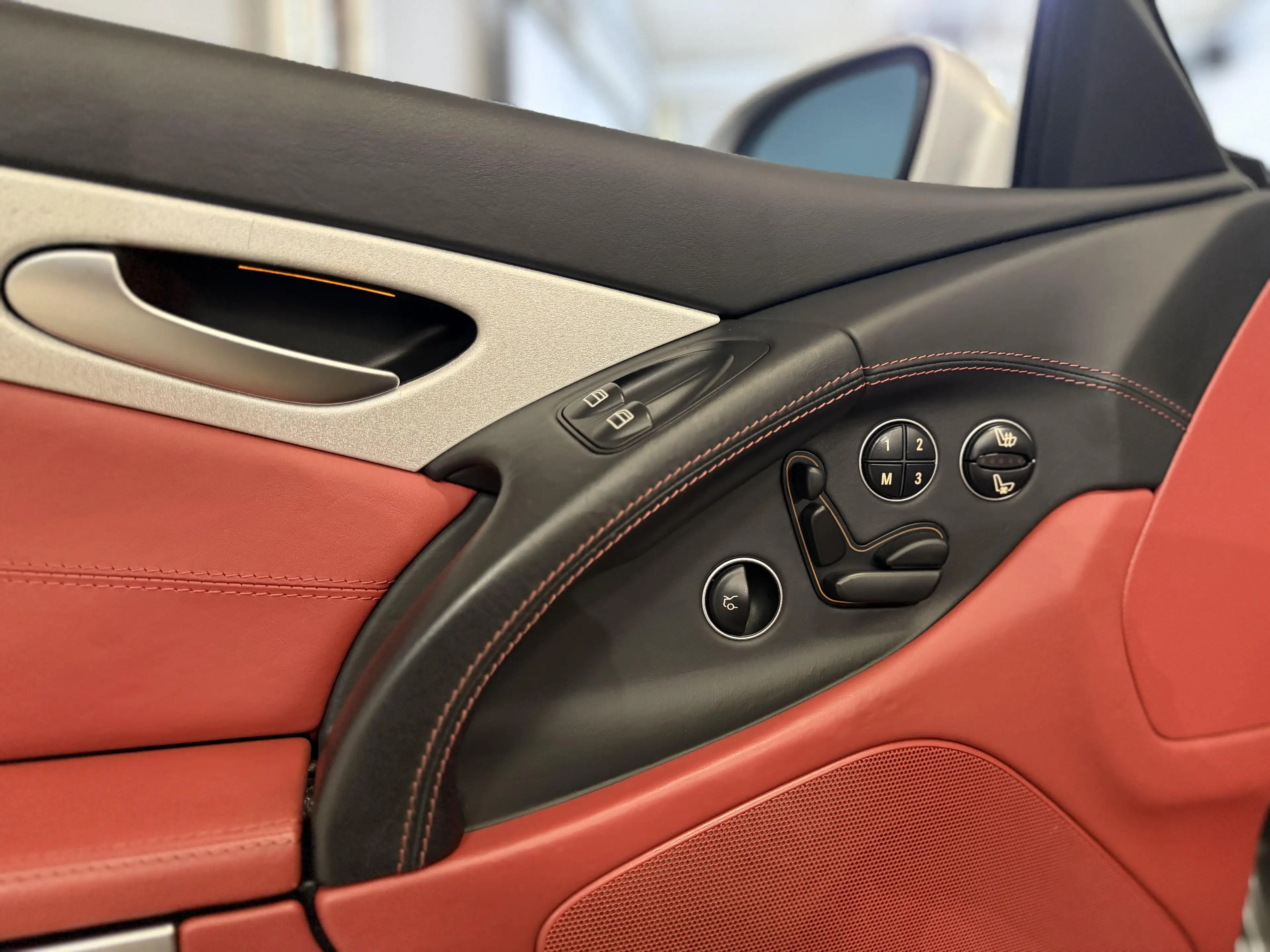 Mercedes-Benz SL 55 AMG V8 Kompressor — photo 11