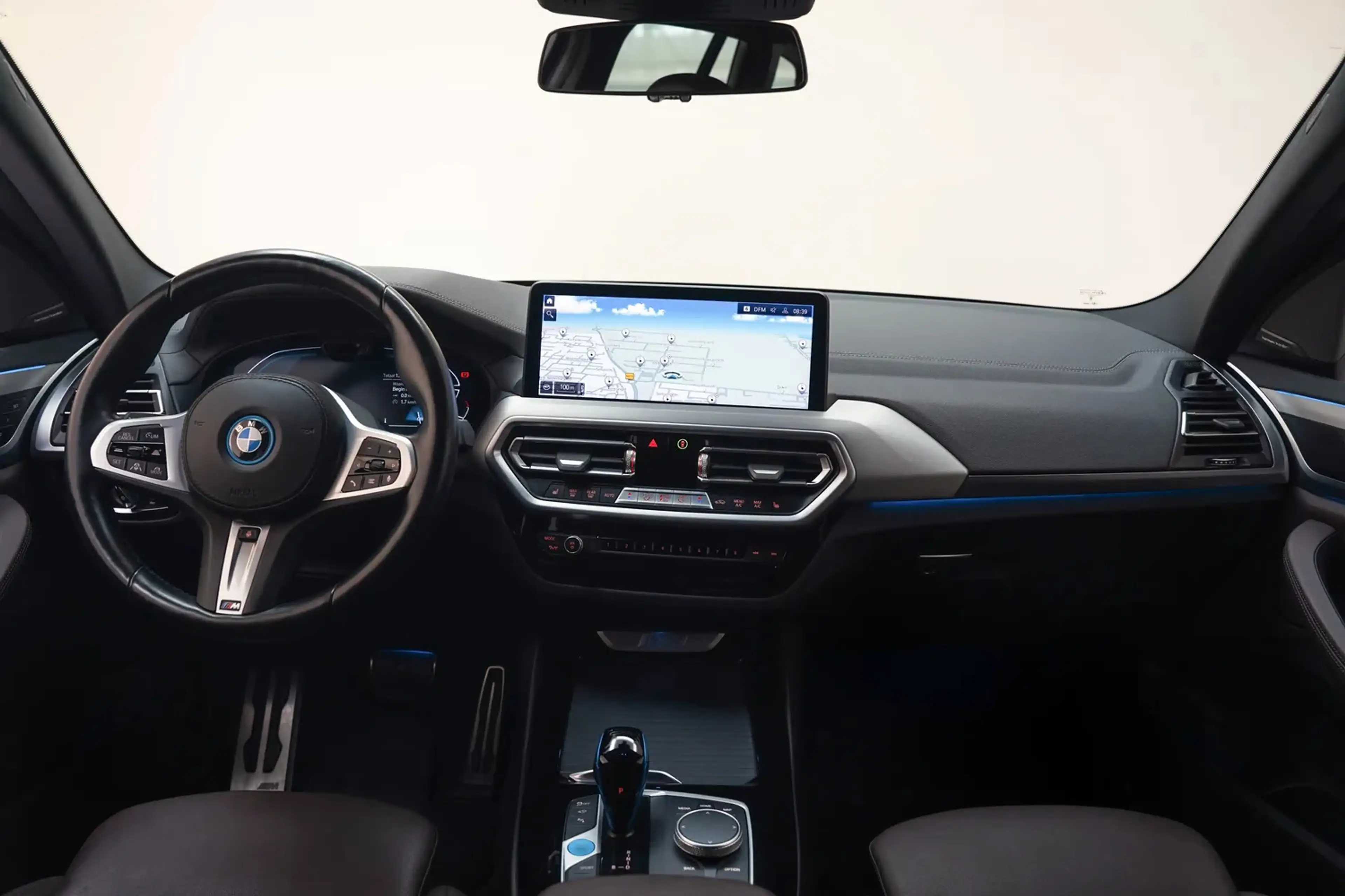 BMW iX3 80 kWh M-Sport High Executive Aut. [ Head-up H/K P — photo 4
