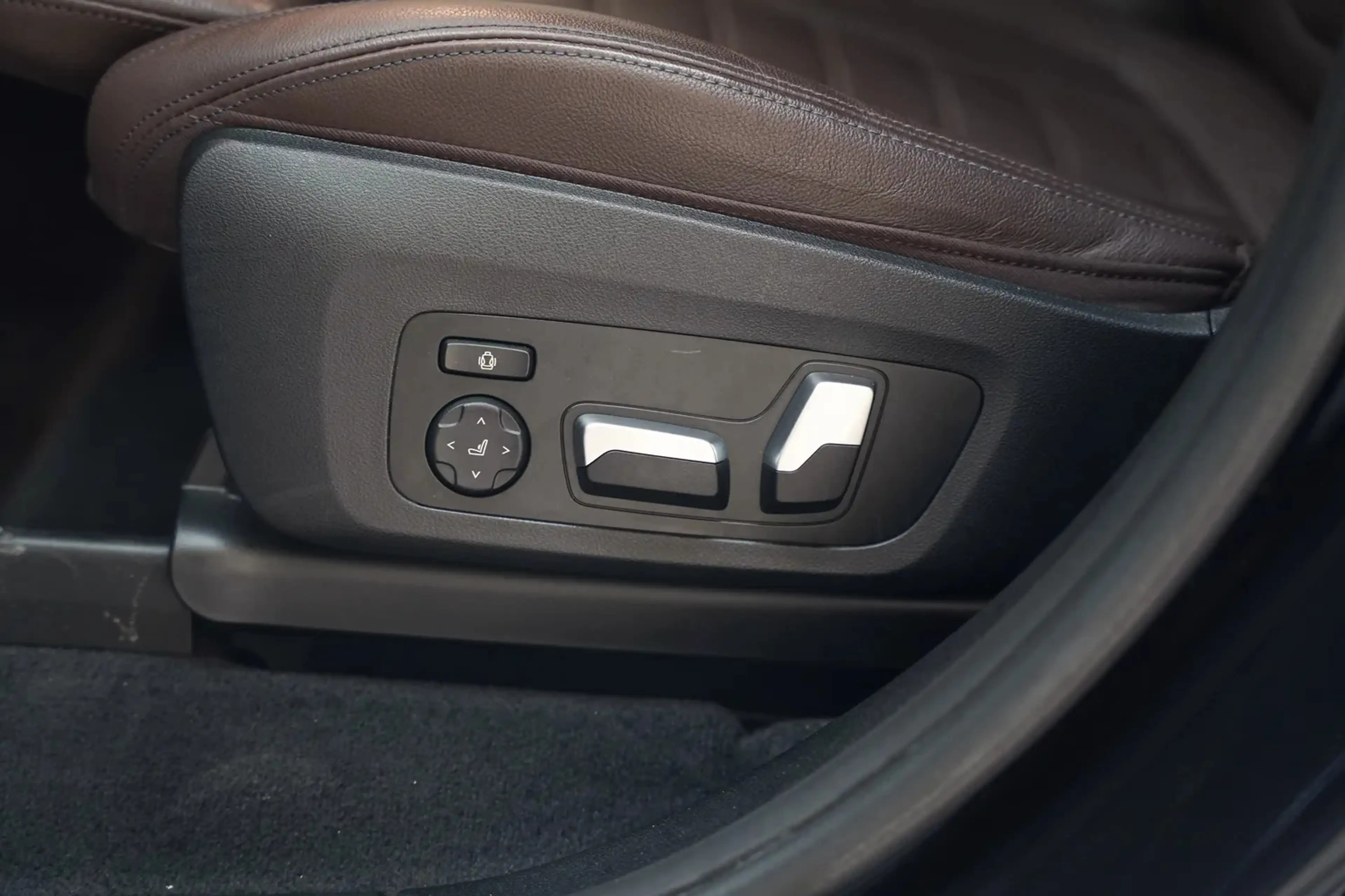 BMW iX3 80 kWh M-Sport High Executive Aut. [ Head-up H/K P — photo 14