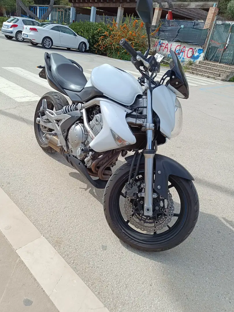 Kawasaki ER - 6 N Blanc - 1