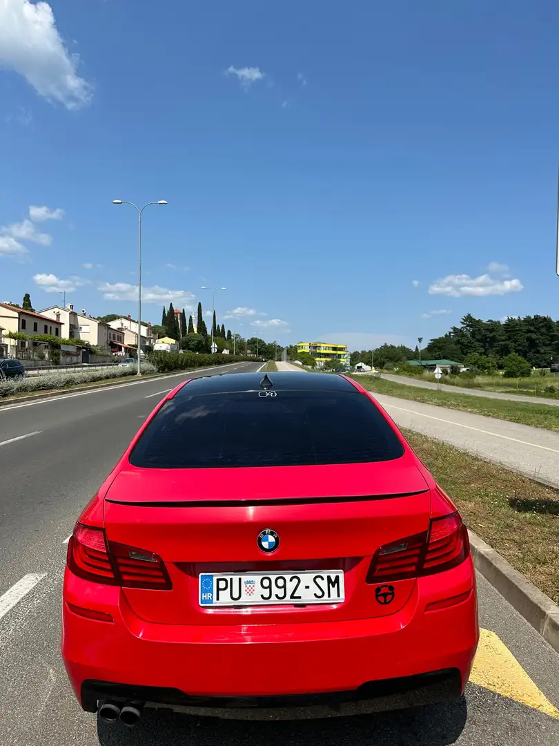 BMW 530 530d Sport-Aut. Czerwony - 2