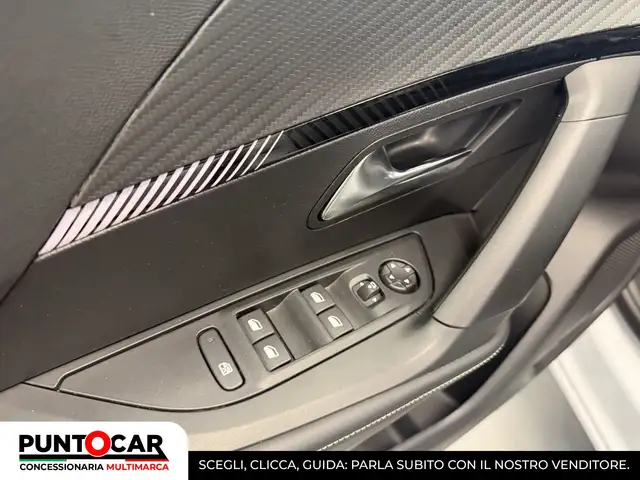 Peugeot 2008 view 14