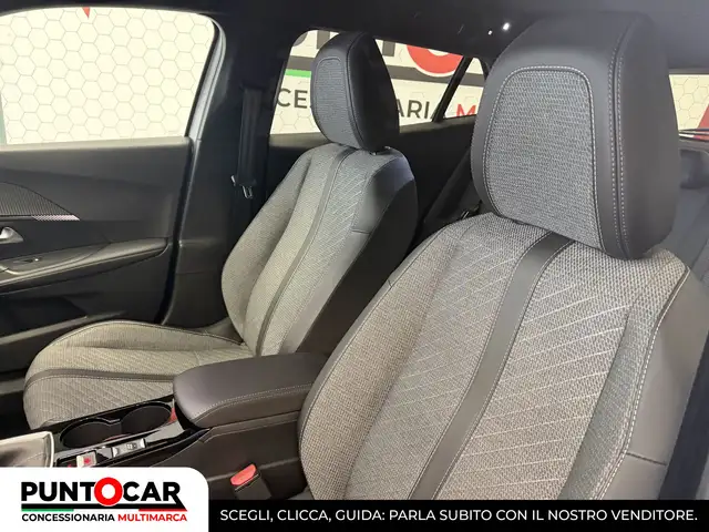 Peugeot 2008 view 15
