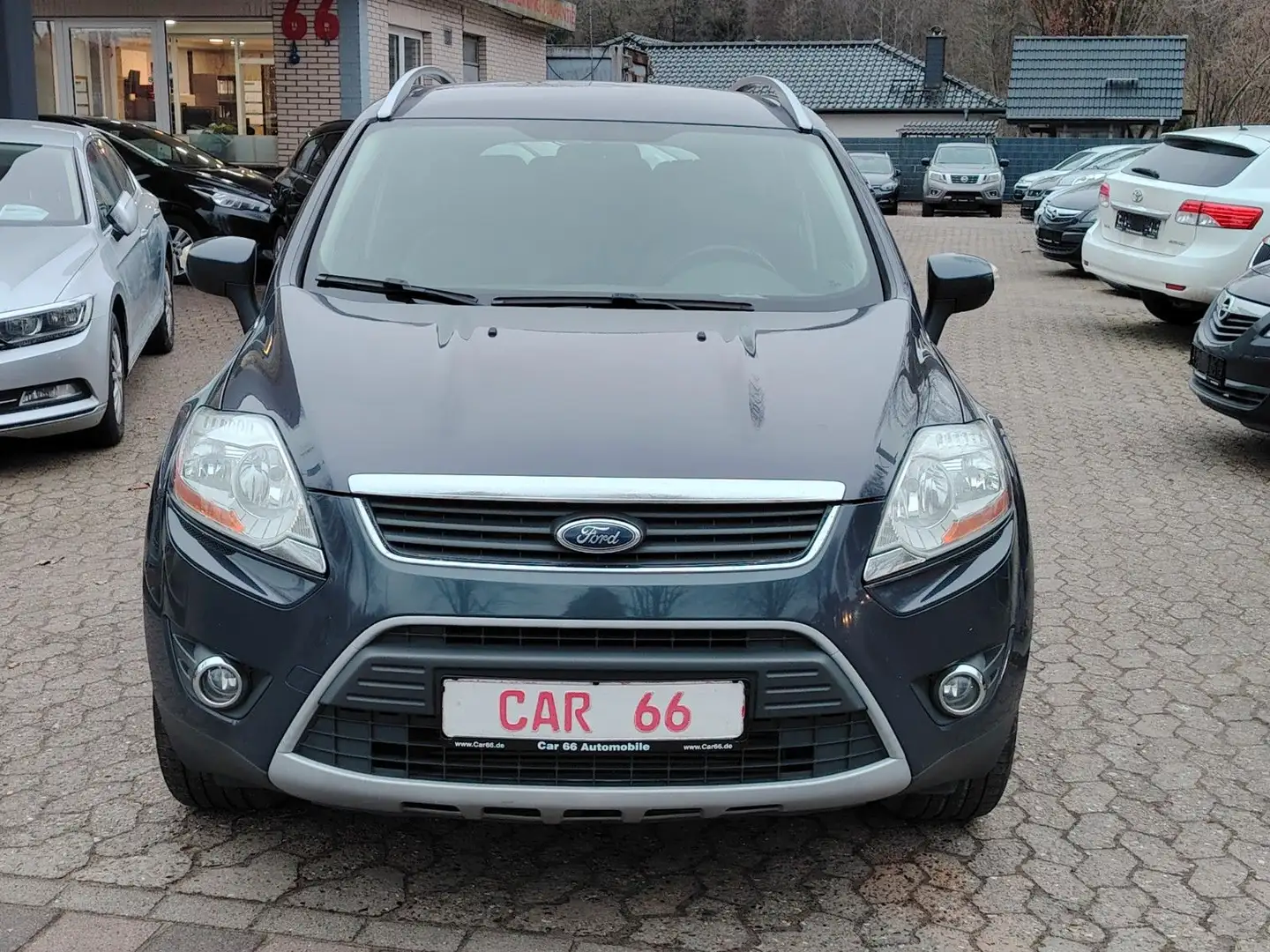 Ford Kuga Trend / Automatikgetriebe / 1. Hand / Grau - 2