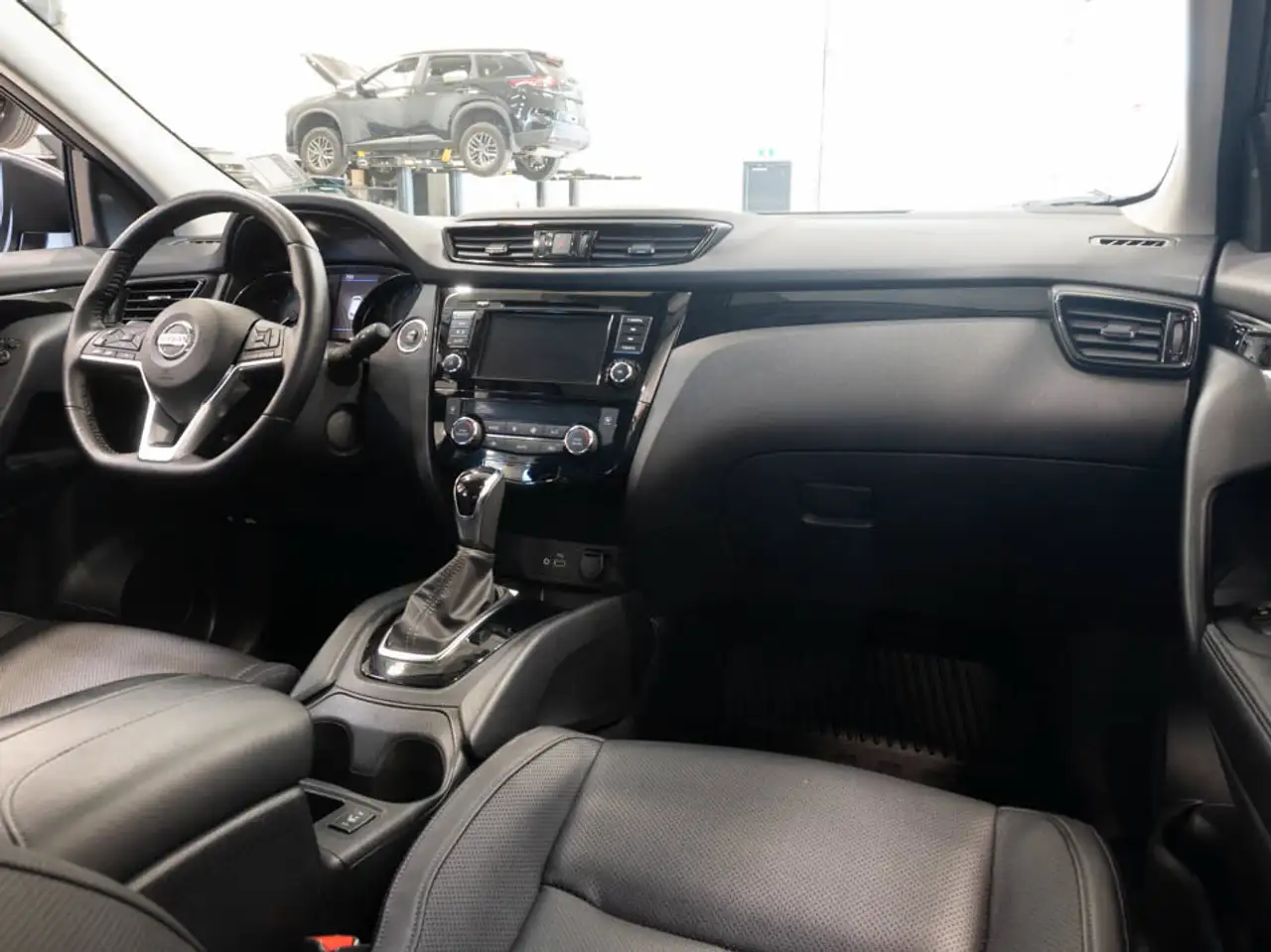 Nissan Qashqai photo Nissan Qashqai