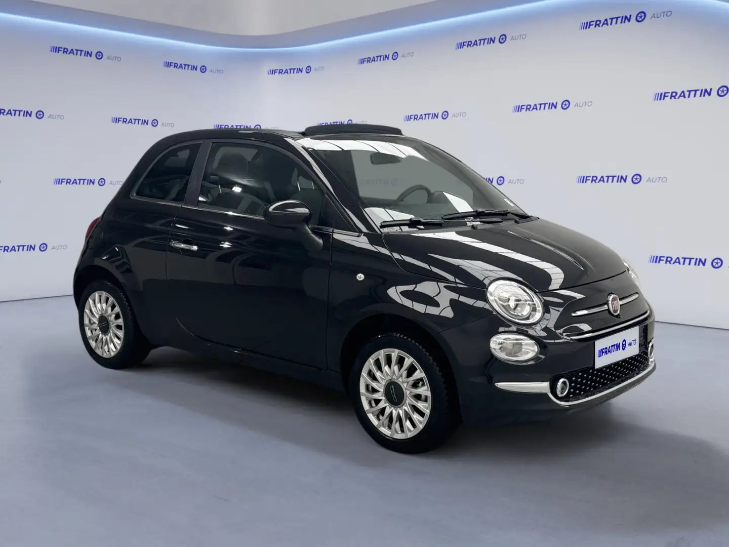 Fiat 500C C 1.0 Hybrid Dolcevita NEOPATENTATI mild hybrid mh Zwart - 2