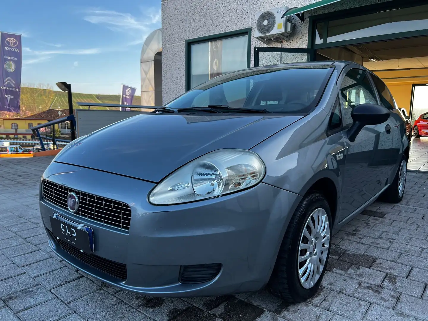 Fiat Grande Punto 3p 1.2 Active GPL Grigio - 2