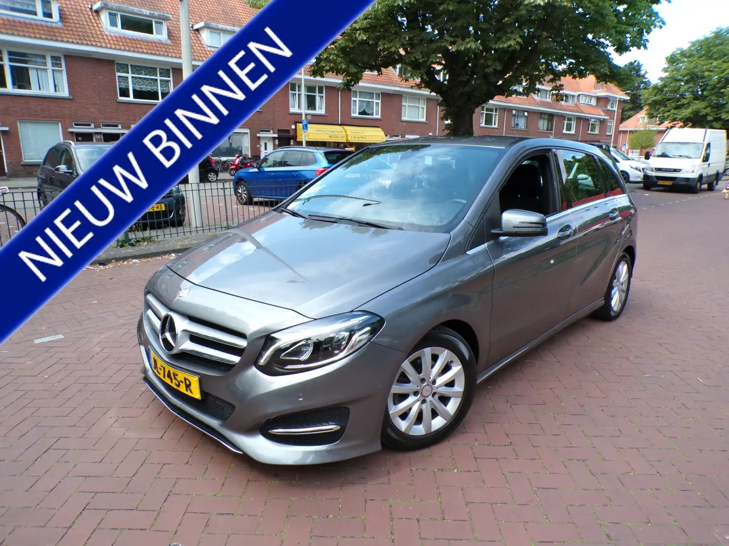 Mercedes-Benz B 180 d Lease Edition Ambition ,,DIESEL,,NL AUTO N.A.P N Grijs - 1
