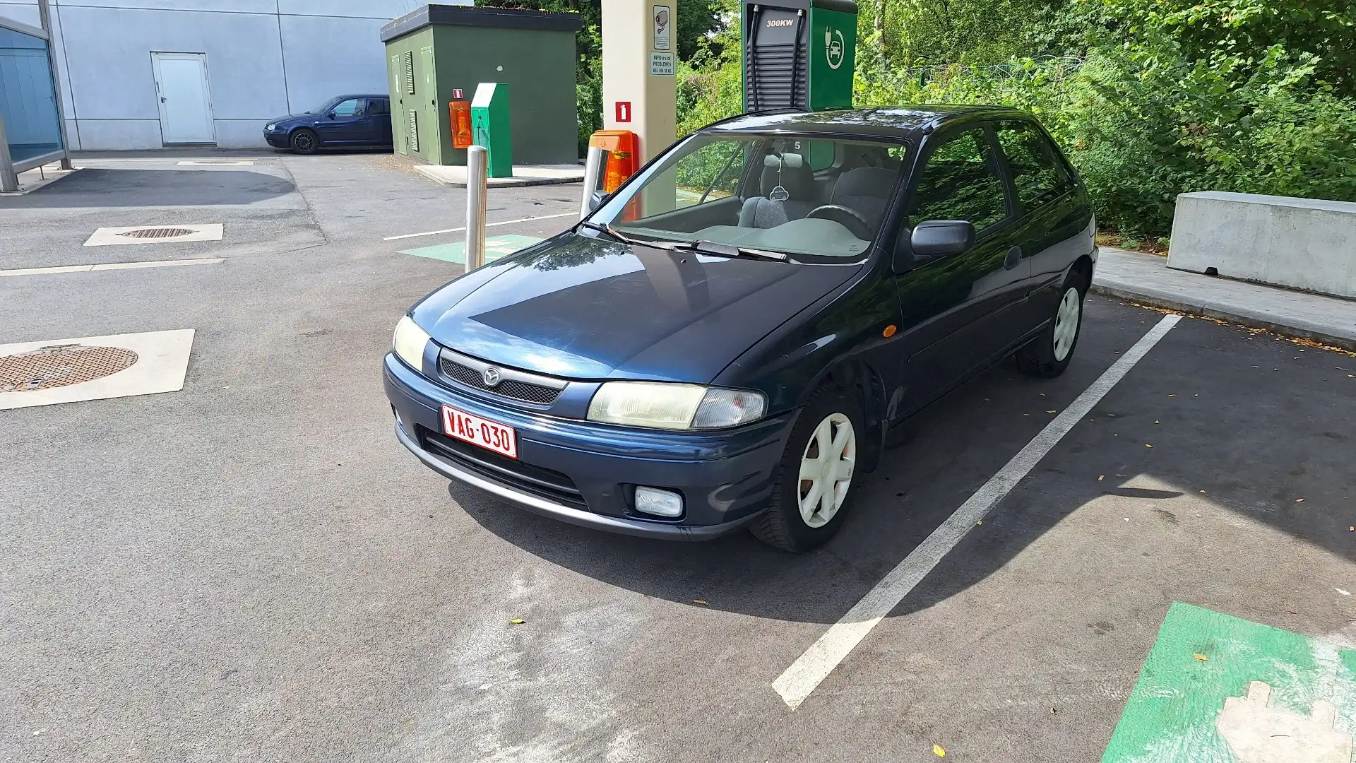 Mazda 323 F 1.5 Comfort - 1