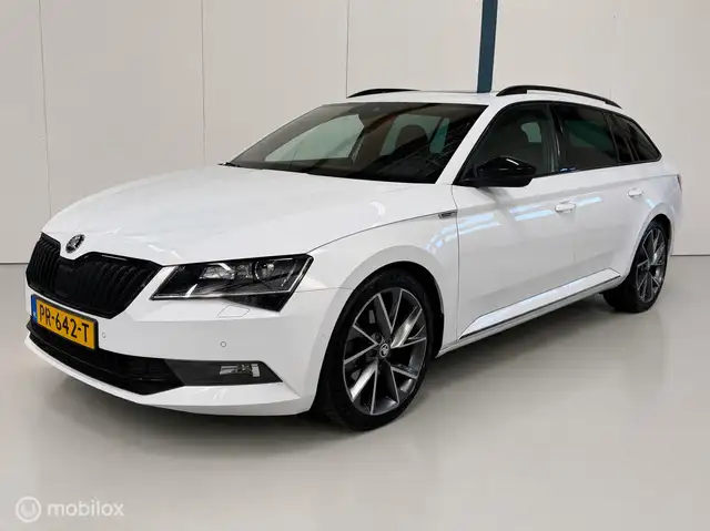 Skoda Superb Combi 1.4 TSI ACT Sportline PANO / NL-AUTO