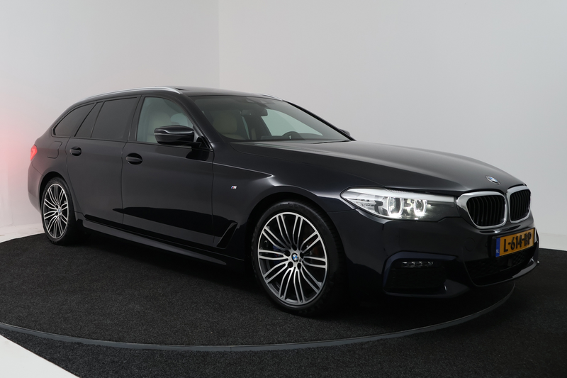 BMW 540 5-serie Touring 540i xDrive High Executive (PANORA — photo 18