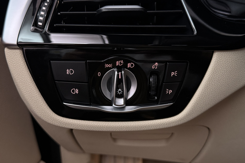 BMW 540 5-serie Touring 540i xDrive High Executive (PANORA — photo 10